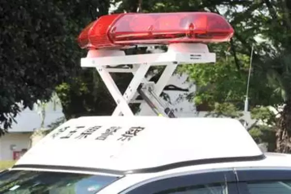 女子高生にわいせつ行為、東武東上線で…自衛官を逮捕、体を触った疑い　所属部隊、階級は明かされず　朝7時半に電車で犯行、防カメで特定…「やっていない」と語った29歳