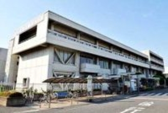 男性遺体、身寄りなく…所持品を管理していた男性主任を懲戒処分　所持品のカードで現金を引き出していた疑い…逮捕され不起訴、理由は　「魔が差した。申し訳ない」と語った39歳