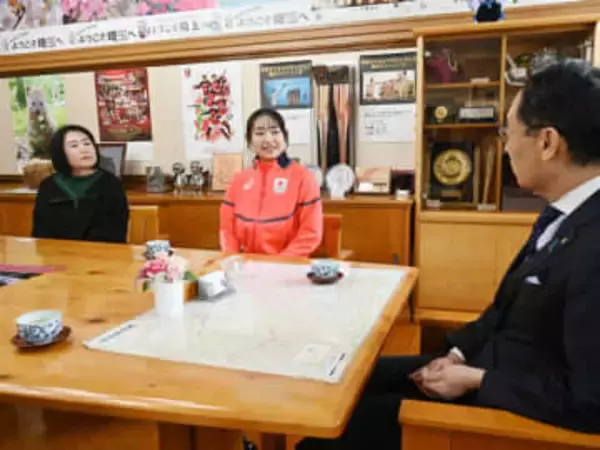 埼玉県の“プラチナキッズ”が初のオリンピックに　スピードスケート日本代表・金井莉佳選手が意気込み　ミラノ冬季オリンピックの出場を知事に報告「寒さ忘れる熱い戦い見せたい」