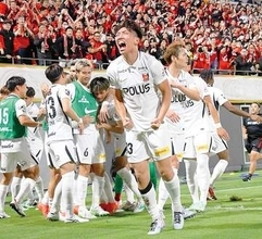 9年ぶりの「さいたまダービー」浦和レッズに軍配　RB大宮との激闘を3―2で制し天皇杯16強へ