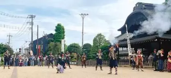 時代行列に学生も登場　百万灯夏まつりとコラボ 　市立川越高が創立100周年記念し取り組み