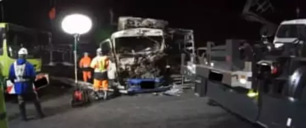 【速報】関越道の通行止め一部解除　上りは通行可能に　下りは解除未定　広域迂回を呼びかけ