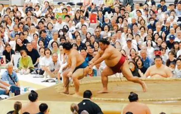 8年ぶりに熊谷で大相撲夏巡業　迫力の取り組みに歓声　横綱、県内出身力士ら力士112人が参加　「お相撲さん、大きかったよ」