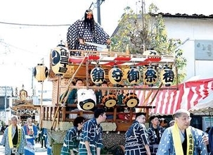 埼玉最大級の神輿行列、8台の山車と町内を練り歩き　越谷で「越ケ谷秋まつり」　稚児巫女300人以上が行列組んで歩く渡御も　五穀豊穣と地域の発展を祈る　きょう11日まで