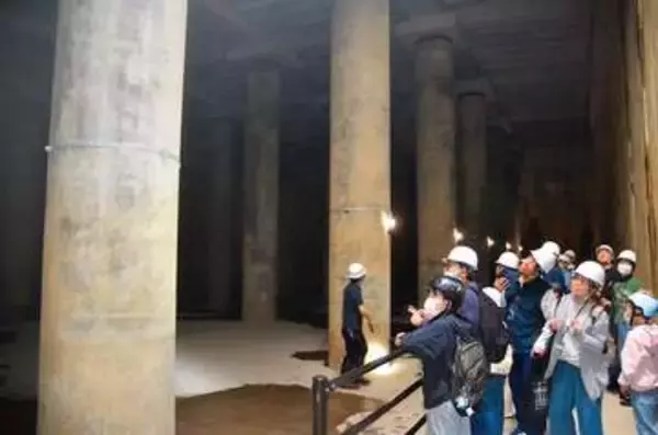 「とても神秘的」　埼玉の「地下神殿」で初の見学会　正体は…公園の地下に潜む治水施設　雨水をため、たまった水をそばを流れる川に流す