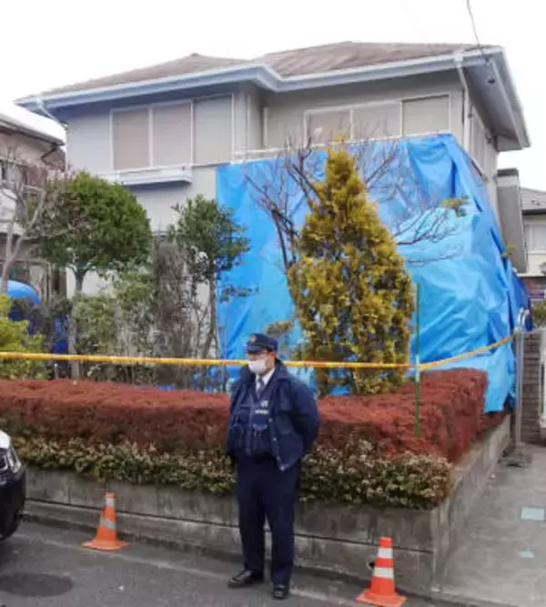 夫死亡、おの2本たたきつけられる…妻と娘も死亡　頭・首を狙った近所の男に死刑求刑「防カメ配線を切断、警察が来てドアをふさぎ違法だと認識」　弁護士は無罪主張「男は心神喪失、犯人なのか」　男「別人かと」