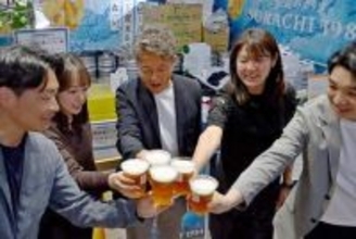 日本最大級“春のビール祭り”開幕　全国52ブルワリー集結…限定ビールずらり、音楽と一緒に昼から乾杯　さいたま新都心で17日まで