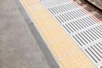 JR武蔵野線で人身事故　男性が負傷…新座駅で列車と衝突、頭部など負傷　最大51分の遅れ、5千人に影響