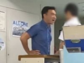 うるせえ、辞めろ…怒鳴る議員、職員を威圧し失職　書類送検され“辞職勧告”可決も暴言「犯罪者はいらない」…再び“辞職勧告”答申「お疲れさま」　陳謝を求められ市長を威圧し除名「嫌がらせ。対決したい」