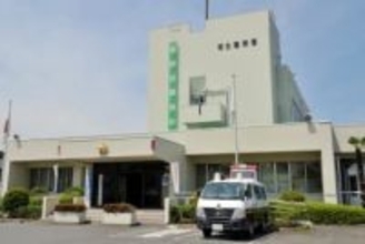 刑事課の巡査を逮捕　証拠品として保管…人気アニメのトレカ9枚を盗んだ疑い　別の捜査員が気付き発覚　カード8枚は計74万2500円で売却、得た現金は競馬に使う　「ギャンブル欲求を抑えらえなかった」と話す25歳