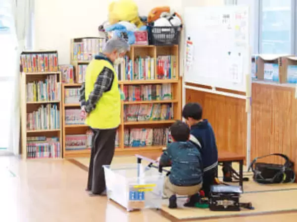 「朝の小1の壁」を解消へ　始業前に児童預かり実施　埼玉・富士見　市内の4小学校に隣接する放課後児童クラブを利用　見守り員はシルバー人材センターが担当