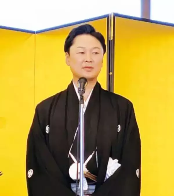 「力を合わせて挑戦し続けたい」　新社長と会長就任を披露　ベーカリーやフードコート事業を展開するアクア　ベーカリーカフェ「ブーランジェベーグ」は21店舗に