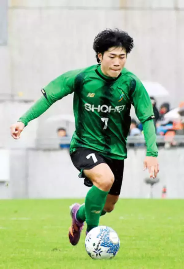 「持ち味のドリブルで力に」　昌平高校のMF長　J1川崎へ加入内定　選手権埼玉大会決勝で終了間際に決勝ゴール　チームを2年ぶり7度目の全国大会に導く