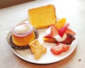 姉妹の夢がかなったカフェ　おやつは常に4、5種類…見ているだけで楽しく　埼玉・宮代の「コーヒーとおやつ日々」　好きな3品で飾る「おやつプレート」人気