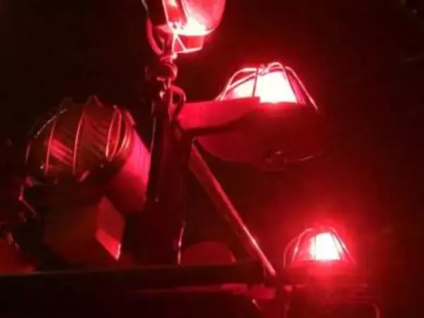 埼玉の塗装業者で火事…敷地内の木造倉庫と車6台が全焼　深夜の火災、倉庫内の油を含んだ物が原因か　近隣住民が110番