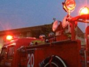 埼玉の住宅で火事…焼け跡から遺体見つかる　午前0時半過ぎ、木造2階建て住宅から出火し全焼　住人の男性と連絡取れず　近くの3棟も全焼