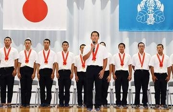 ＜高校野球＞花咲徳栄高（埼玉・加須市）で壮行会　ナインにエール　本田主将「一戦一勝で頑張る」