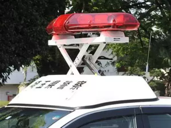 男性にペットボトルを投げ付ける　暴行の疑いで男逮捕　現場では集会活動が予定　県警