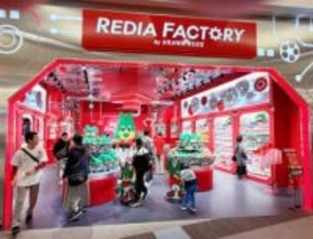 「レディアだらけの工場へようこそ！」　浦和レッズがJリーグクラブ初のマスコットキャラクター専門グッズショップ「REDIA FACTORY」オープン　イオンモール浦和美園に　約8割の商品が同店舗だけの限定品