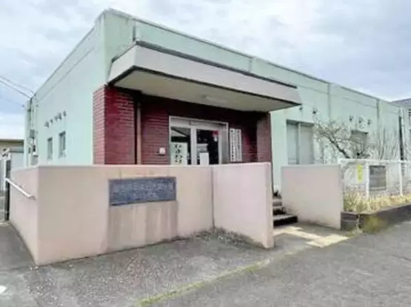 児童館が2027年度オープンへ　地方法務局出張所だった建物を改修し、02年に開館した公民館分館　改修工事に着手し、大型遊具などを設置へ