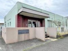 児童館が2027年度オープンへ　地方法務局出張所だった建物を改修し、02年に開館した公民館分館　改修工事に着手し、大型遊具などを設置へ