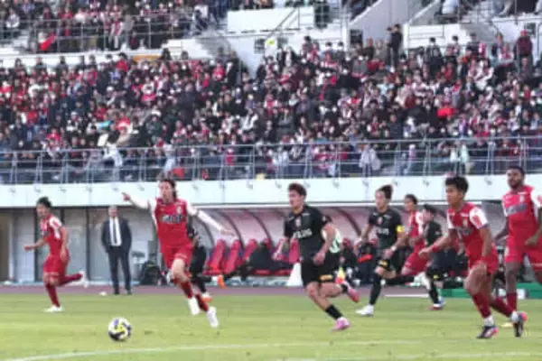 ファジ ホーム最終戦 「J1元年」の健闘に拍手 今季最多1万5623人が観戦