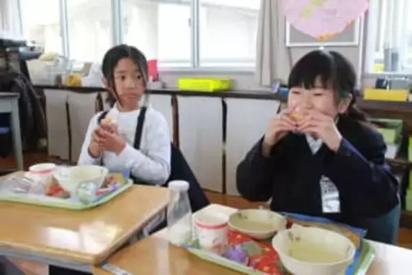 備前黒皮南瓜 黄色い大手まんぢゅう　瀬戸内市16校園給食に