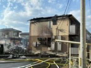 倉敷・真備町　倉庫とアパート4室全半焼　けが人なし