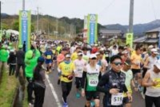 春の作州路を1368人疾走 津山で加茂郷フルマラソン大会