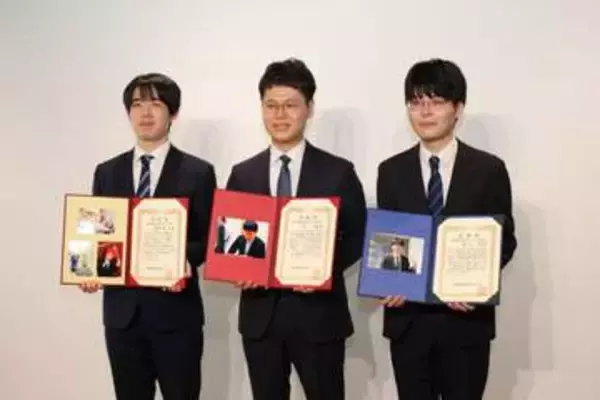 囲碁は井山碁聖、将棋は藤井六冠が受賞　関西記者クラブ賞