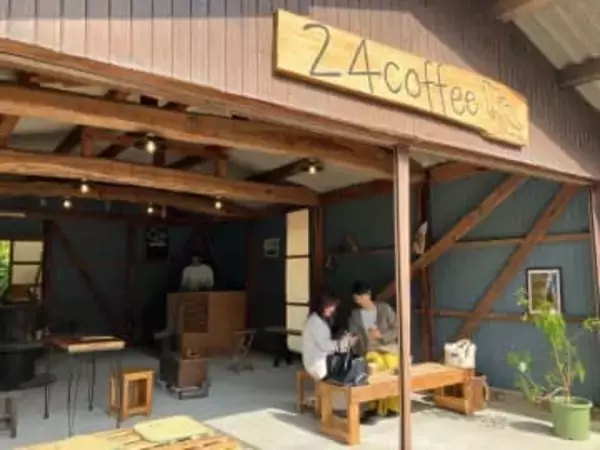 誕生寺の門前通りで飲料提供　24コーヒー、多目的スペース開設