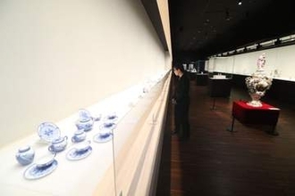 近現代の西洋陶磁器128点　備前市美術館特別展4日開幕