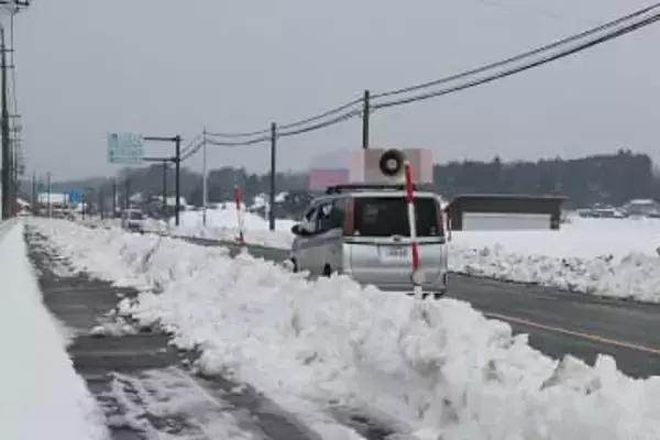 真冬の選挙戦 街頭で支持訴え　15候補者、第一声後に遊説へ