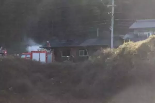 平屋の民家全焼 1人けが　倉敷