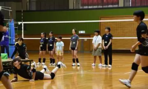 シーガルズ 初の練習見学会　赤磐 小中生が間近で技術に触れる