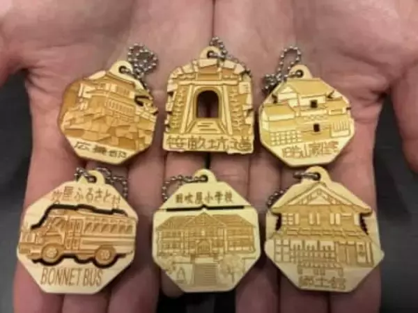 吹屋のペットボトルオープナー　高梁市観光協会が販売