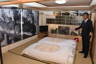 新見　箱希望　たっぷり〝鉄分〟補給して　新見・みよしや　SL三重連テーマの客室完成　14日から