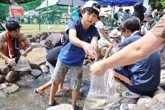 ヒラメつかみ取り楽しもう　23日、鏡野・富ふるさと公園