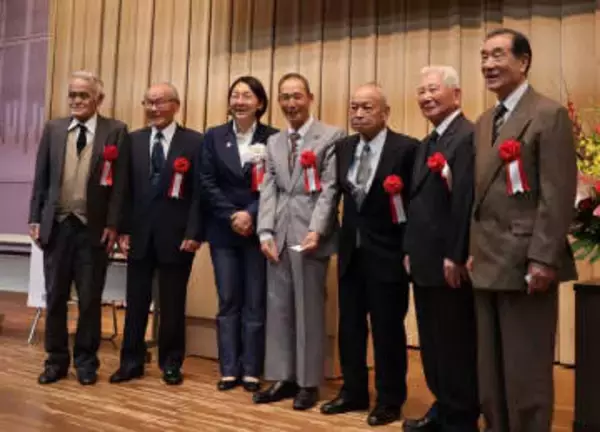 「倉敷マスター」6人認定　市が表彰 お年寄りの見本に