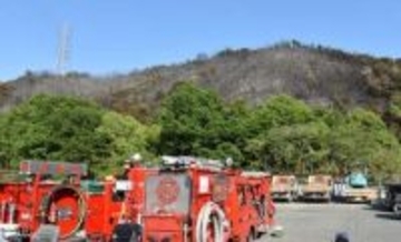 福山・山林火災 15ヘクタール焼き鎮圧　20日の鎮火目指す