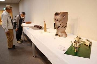 愛好家31人の多彩な力作50点披露　アルネ・津山で津山工芸展 10日まで