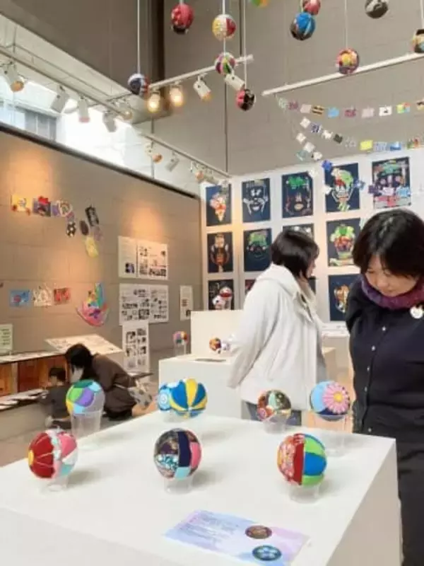 図工や美術の授業 成果見て　県立美術館で「みんなの参観日」
