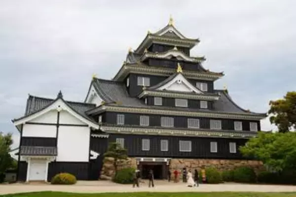 岡山城25年度入場者数 過去最多　53年ぶり更新 45万7451人