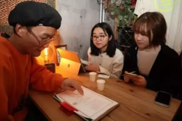 岡山の大学生ら「奉還町新聞」発行　県外出身若者の目線で魅力発信