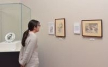 緻密で大胆でユーモラス　「北斎漫画」展、備前で10日開幕