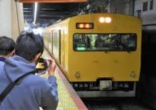 「食パン電車」13日ラストラン　伯備線などで四半世紀運行