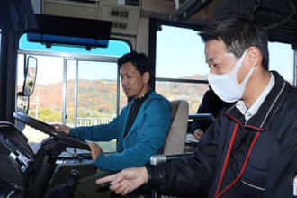 アスリート、福山でバス運転体験　人材確保とセカンドキャリア支援へ