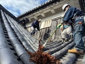 すす払い迎春準備　高梁・備中松山城