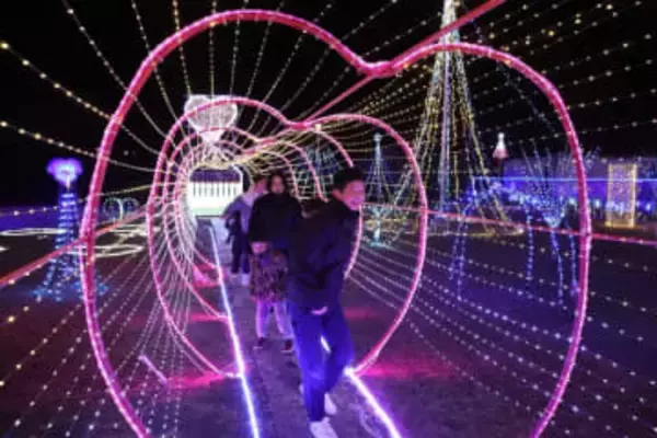 光の演出でハートやタワー　真庭・北房でイルミイベント　