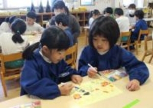 吉備路マラソンがんばって　総社、園児が応援イラスト描く